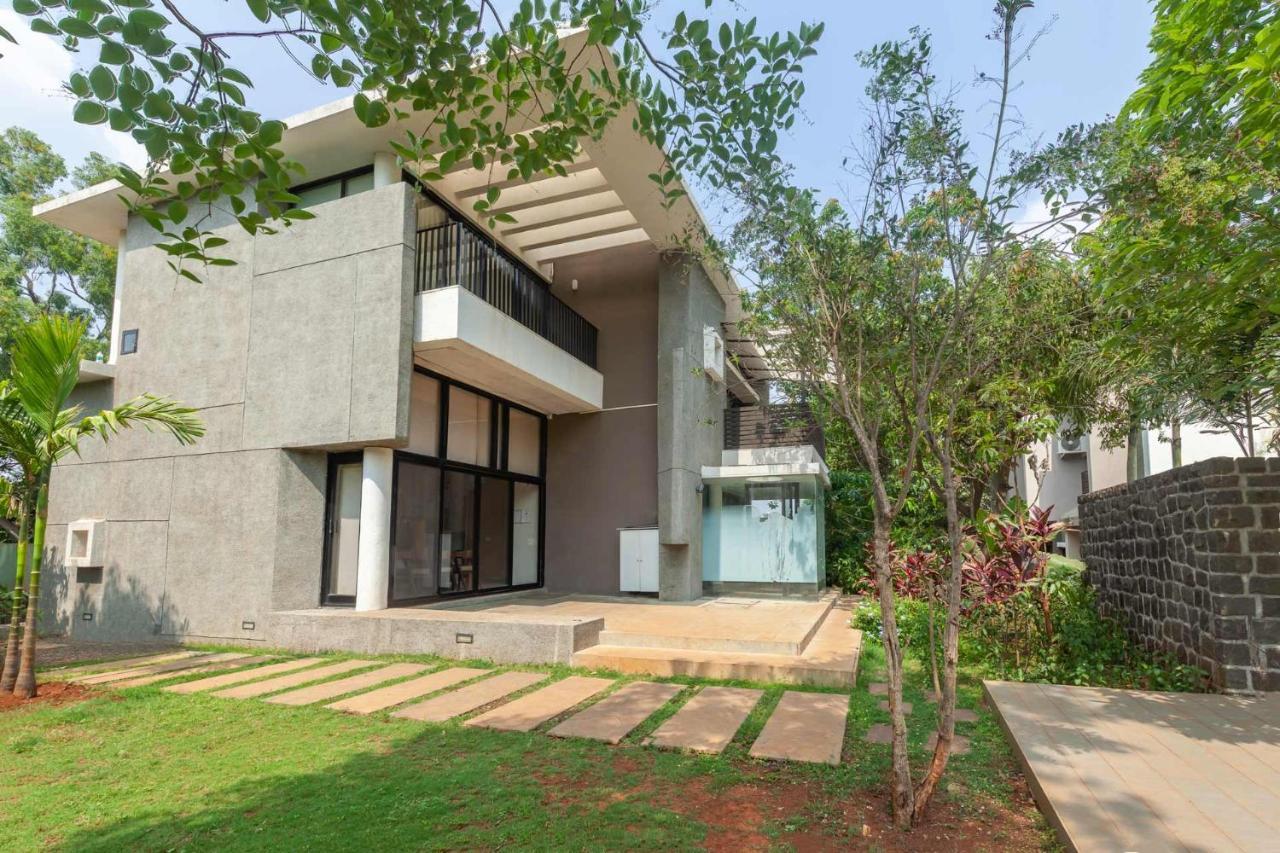 Villa Foresta By Stayvista With Modern Decor, Swimming Pool & Expansive Lawn For A Perfect Escape لونافالا المظهر الخارجي الصورة
