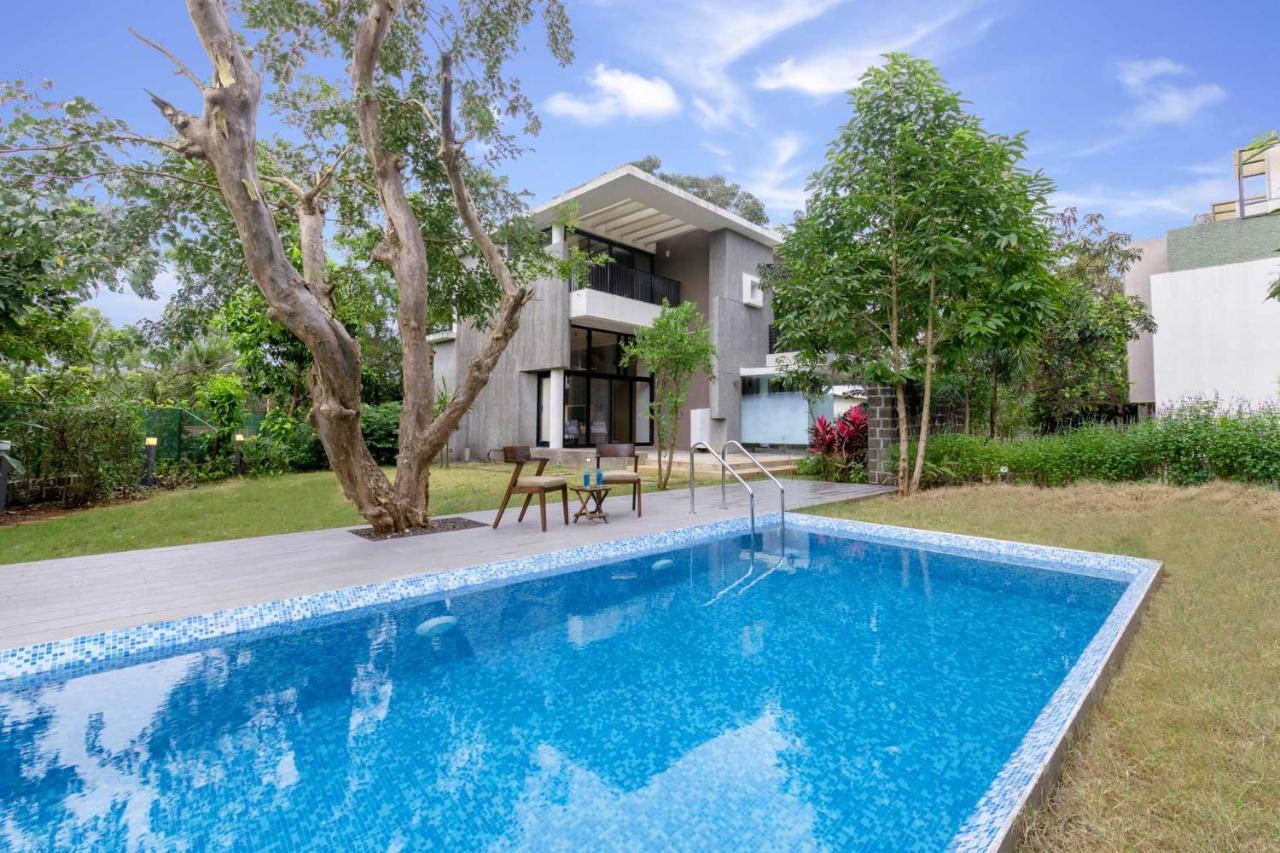 Villa Foresta By Stayvista With Modern Decor, Swimming Pool & Expansive Lawn For A Perfect Escape لونافالا المظهر الخارجي الصورة