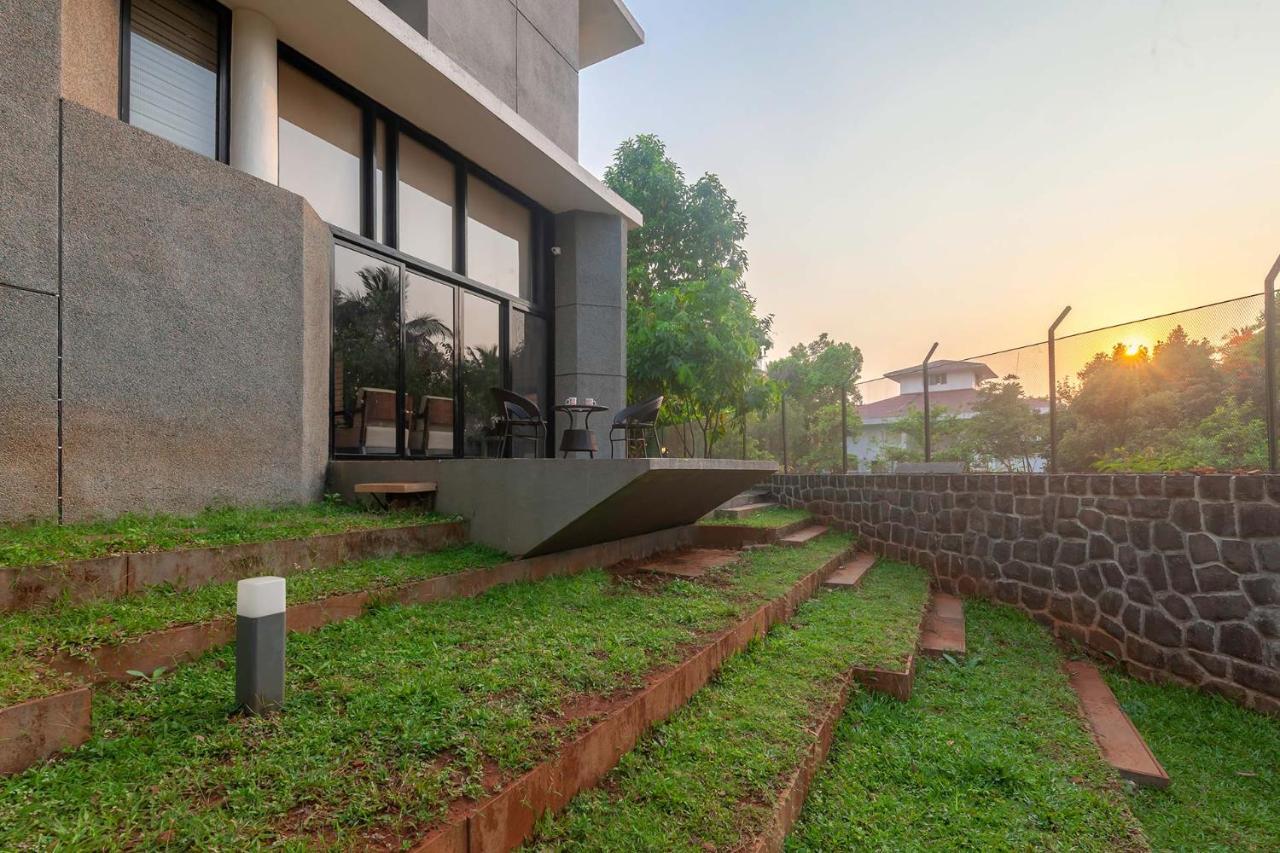 Villa Foresta By Stayvista With Modern Decor, Swimming Pool & Expansive Lawn For A Perfect Escape لونافالا المظهر الخارجي الصورة