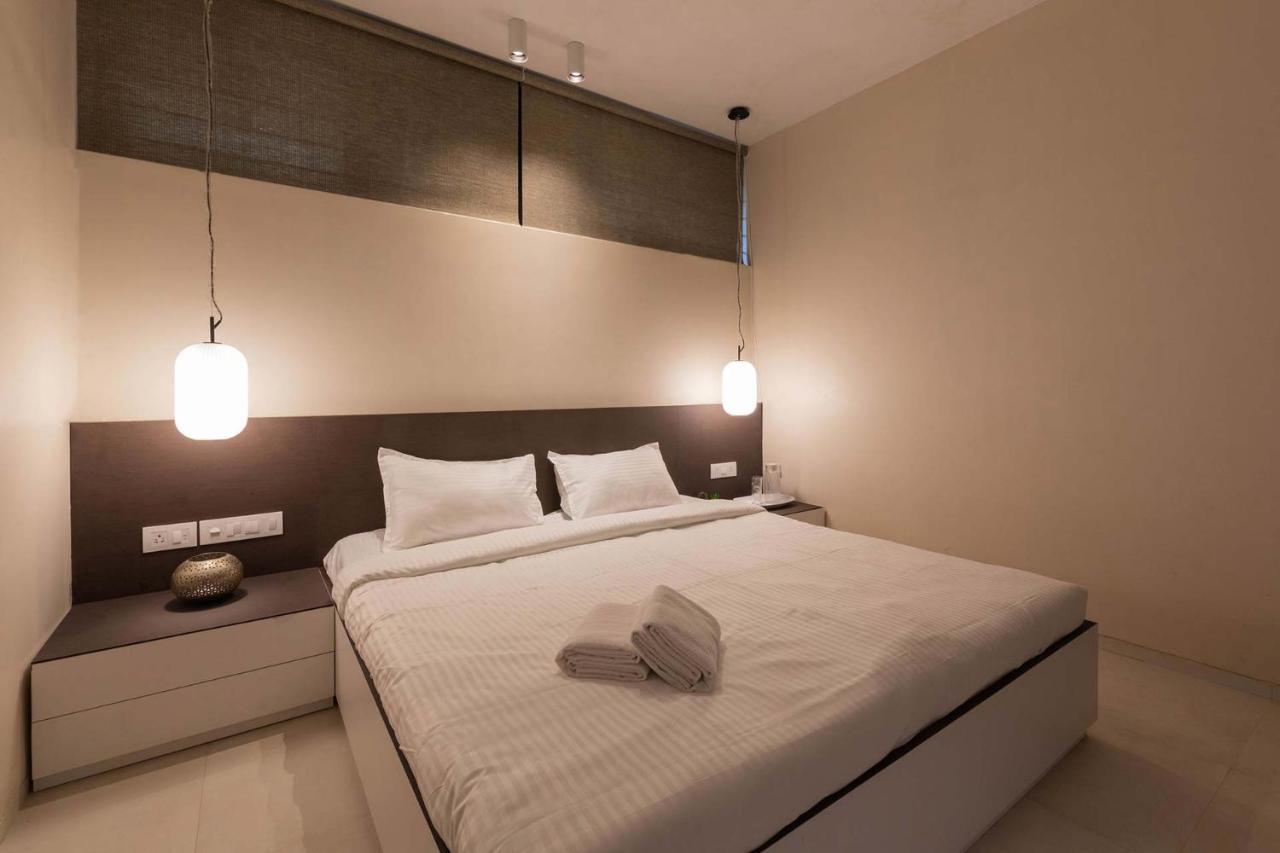Villa Foresta By Stayvista With Modern Decor, Swimming Pool & Expansive Lawn For A Perfect Escape لونافالا المظهر الخارجي الصورة